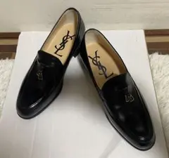 【未使用品】★イヴ・サンローラン　革　タッセルローファーのサムネイル