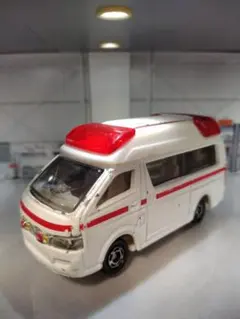 救急車 カスタムトミカ ハイメディック ドクターカー 改造 オーダー