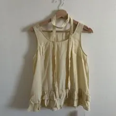 ノースリーブ　フリル