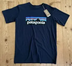 【未使用】Patagonia P-6ロゴTシャツ XL（14）ネイビーパタゴニアのサムネイル