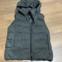 最終値下げ⭐️ユニクロ　フード付きダウンベスト　ダークグレー M