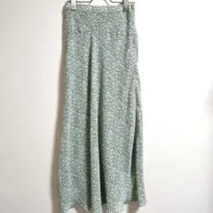 ローリーズファーム　フレアロングスカート　緑系　総柄　フリーサイズ
