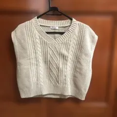 INGNI ベージュ Vネック ニットベスト