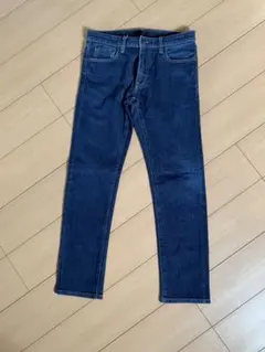 UNIQLO スリムフィット ストレートデニム