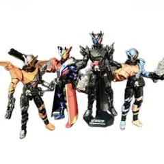 yuta612180様 専用 装動 仮面ライダー セットのサムネイル