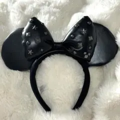 【匿名配送 美品】 ディズニー レザー ミニーカチューシャ ブラック ストーン