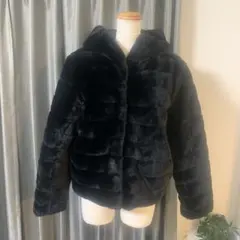 ブラック 黒　フェイクファー フード付きジャケット　リバーシブル