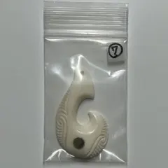 ボーンカービング　ペンダントトップ