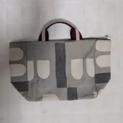 【さらに少し値下げ！】BALLY幾何学模様のキャンバストートバッグ