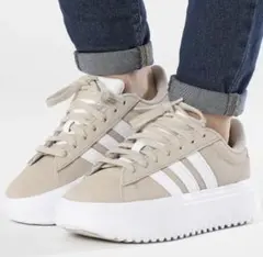 新品adidasアディダスグランドコート プラットフォーム　スニーカー　24.0