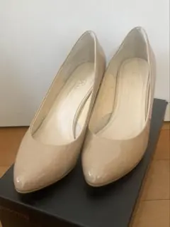 Riz raffinee⭐︎エナメルパンプス　ベージュ