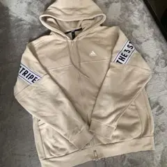 アディダスパーカー