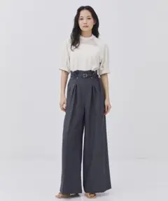 UNITE TOKYO シアーデコルテトップスのサムネイル