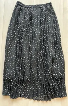 GU 花柄 プリーツ ロングスカート 黒 美品