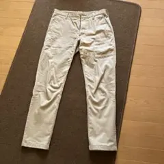 ユニクロ　ベージュチノ防風暖パン ウエスト76cm