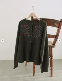 【マカベアリス×Samansa Mos2】果物柄刺繍カーデ