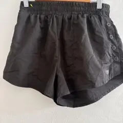 ★FOREVER21【M】ブラック ショートパンツ スポーツ 短パン メンズ 黒のサムネイル