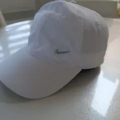 Item thumbnail for item ab58b6bd-83f7-45de-8a4a-f34c16558e11