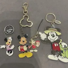 ディズニー キーホルダー 4個セット