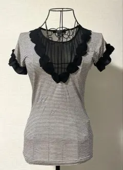 【Weekend Max Mara】ストライプ柄 半袖Tシャツ 黒フリルのサムネイル