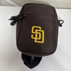 SDロゴ付きブラウンサコッシュ