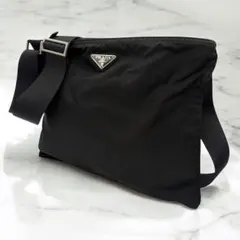 PRADA 三角ロゴ ナイロン サコッシュ ショルダーバッグ ブラック プラダ