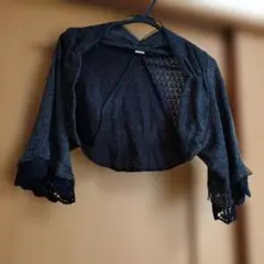 axes 黒のレース付きボレロ