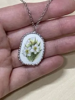 Item thumbnail for item 617c7096-1036-4db0-8cba-f6f01d9ed3d2