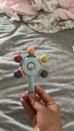 カラフルな音が鳴るラトル