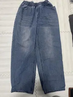 ワイドジーンズ　Mサイズ　ノーブランド