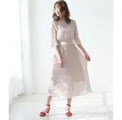 シャーリングプリーツワンピース　ピンク