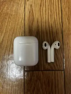 AirPods2本体 ホワイト 充電ケース付き　片耳故障　ケース、片耳利用可能