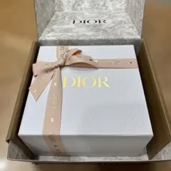 ディオール　ギフトボックス　限定リボン付き