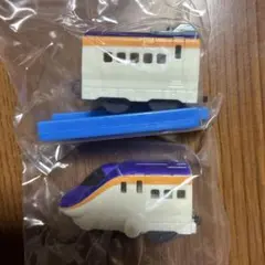 カプセルプラレールE8系新幹線つばさ２両セット