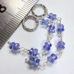 サービス品＊天然石のチャームr40 タンザナイトのサムネイル
