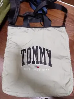 TOMMYJEANS