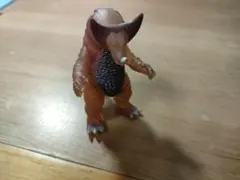 ゴモラ ソフビ フィギュア（中古）