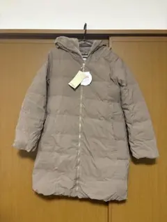 【新品タグ付き】アルファベッツアルファベット　ダウン アルファベッツアルファベット 寒い冬におすすめの軽くて暖かい