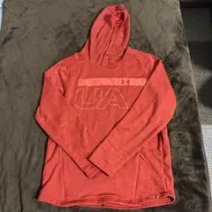 アンダーアーマー　パーカー　スポーツウェア