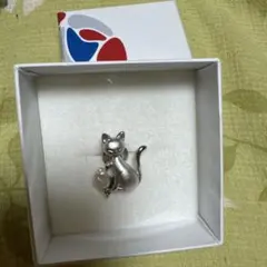 【最終値下げ】関西万博 2025 猫の銀色ブローチ パール付き