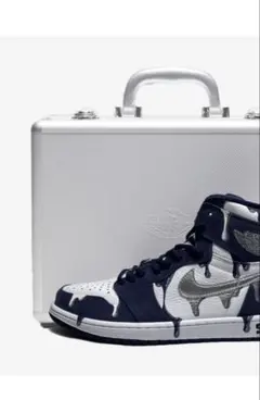 美品Nike Air Jordan1 ミッドナイトネイビーHi
