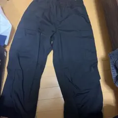 guカーゴパンツとguのハーフジップニット