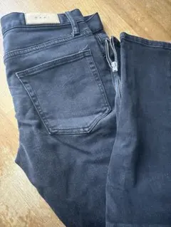 mnml ブラック スキニーデニム ダメージ加工