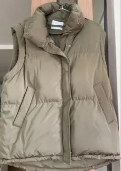 ZARA ダウンベスト カーキ M - メルカリ
