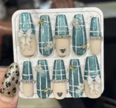 No.100❤️チェックネイル*バレリーナ型Mサイズ【現品のみ】