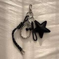 【バッグチャーム】じゃらじゃら　キーホルダー　レザー　星　韓国　y2k