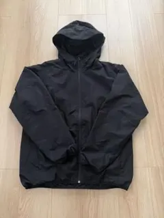 ジーユー　ウインドブレーカー　Ｌ
