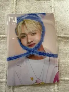 Item thumbnail for item efc6b5ff-3db2-499f-b9ee-821ef078a4bd