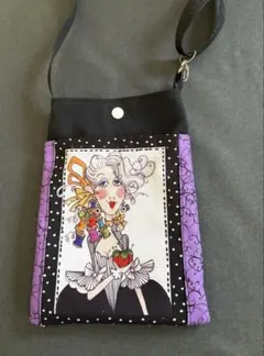 スマホショルダーバッグ　少し大きめ　ハンドメイド　ロラライハリス
