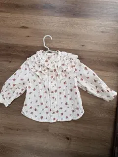 美品　100㎝　petit main フリル付き小花柄シャツ